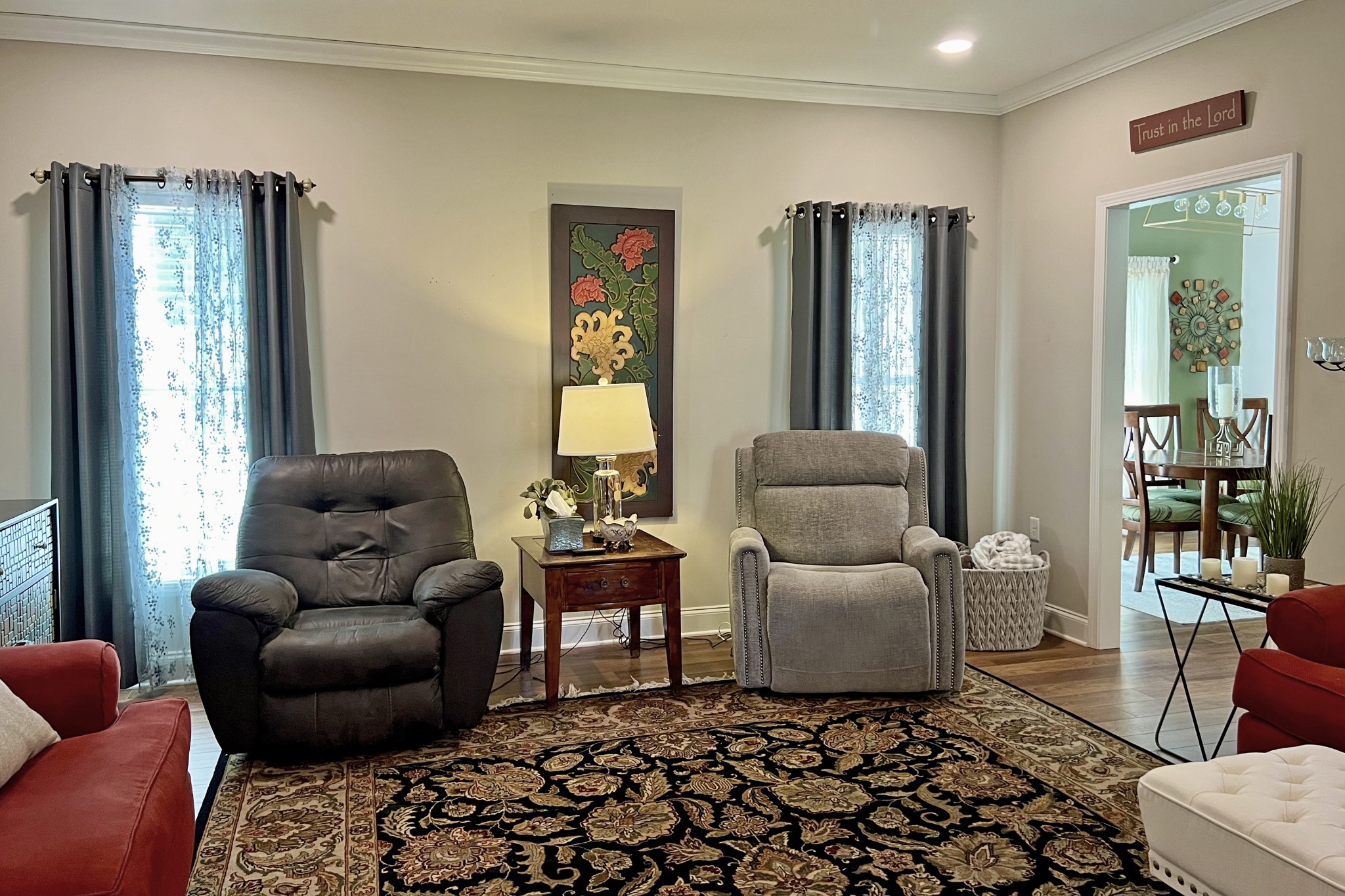 200 Poplar Street Franklin, KY 42134 - Photo 5 of 37 a living room with furniture and a large window