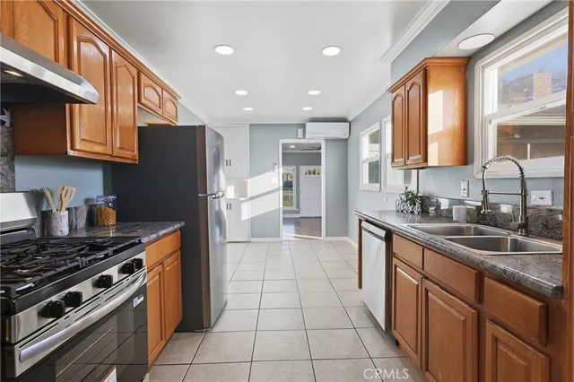 $2,950 | 535 West Ralston Street, Ontario, CA 91762