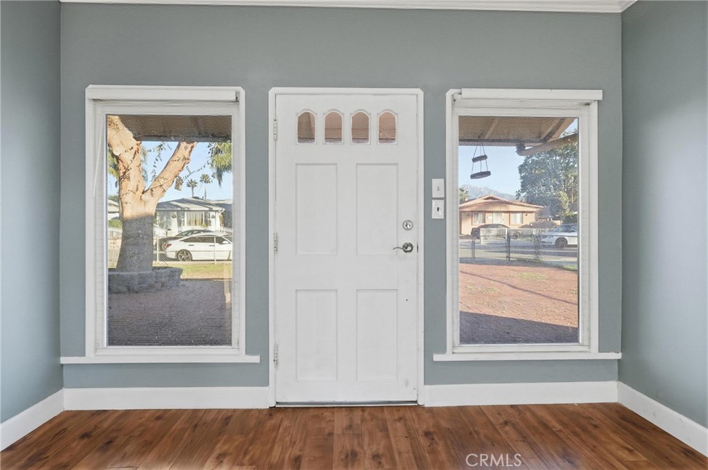 535 West Ralston Street Ontario, CA 91762 - Photo 5 of 40