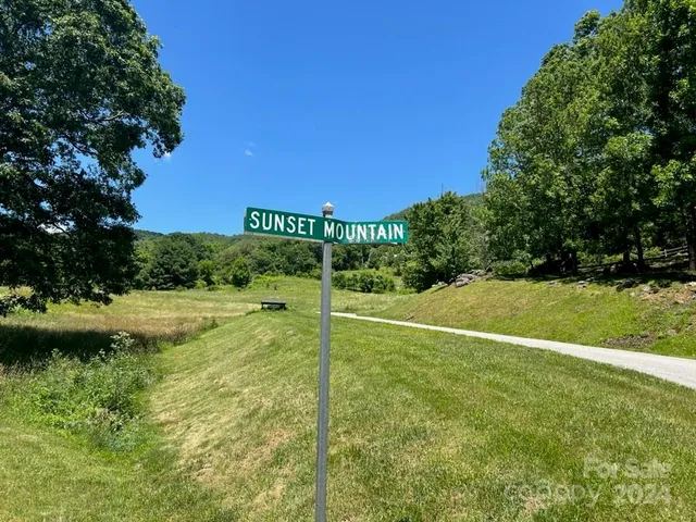 $50,000 | 0 Sunset Mountain, Unit 26/27, Bakersville, NC 28705