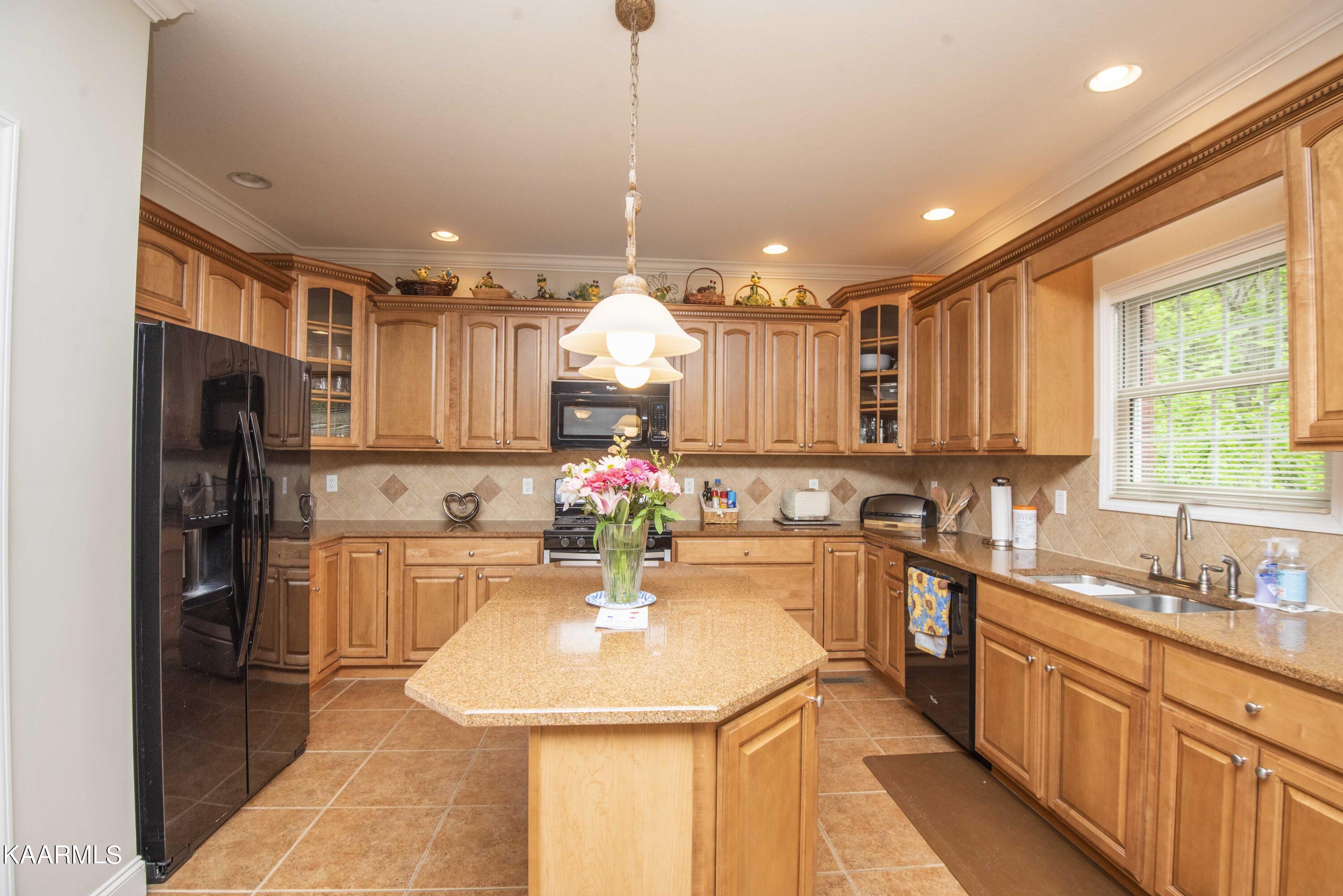 12406 Comblain Road Knoxville, TN 37934 - Photo 11 of 38 kitchen 1_1