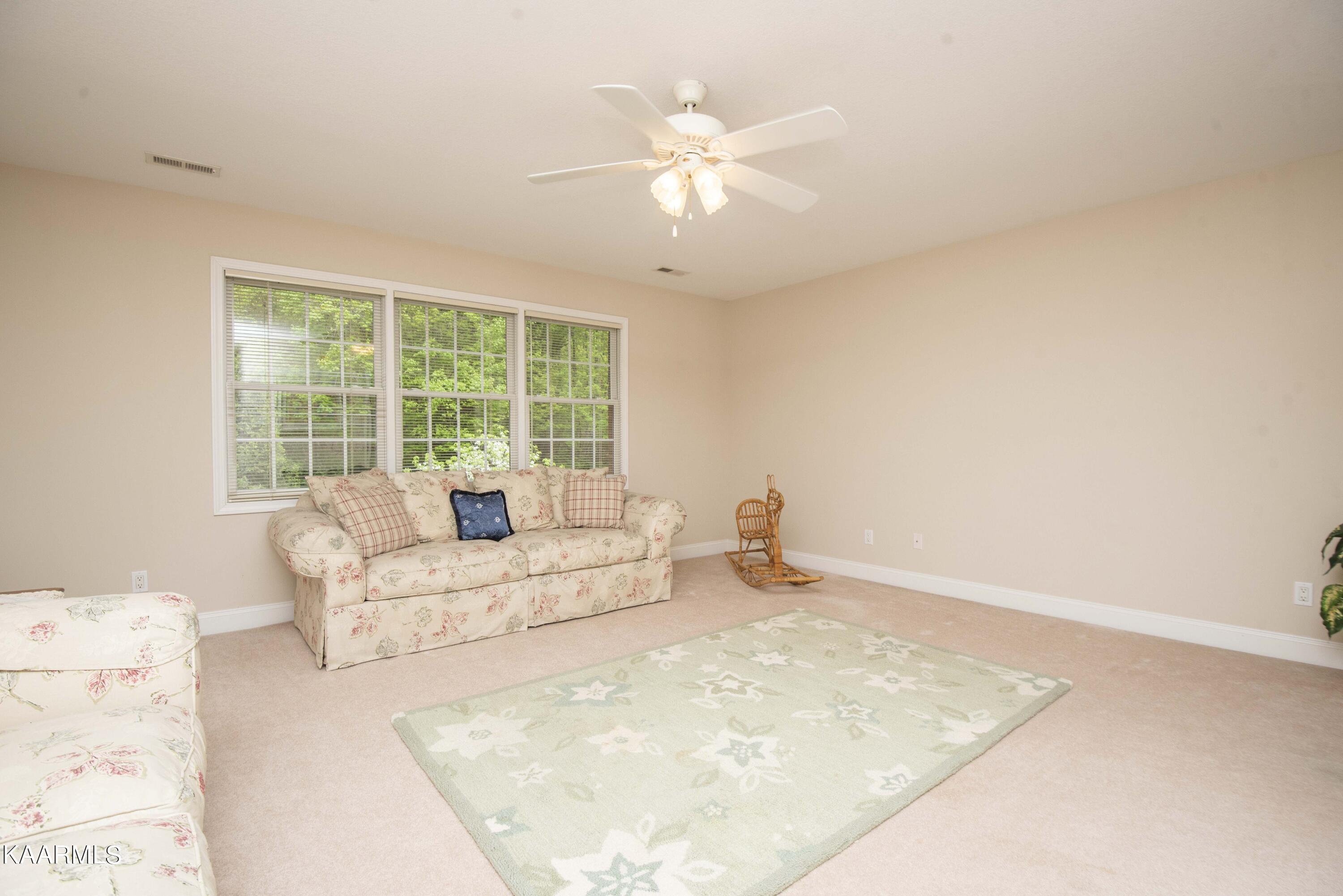 12406 Comblain Road Knoxville, TN 37934 - Photo 20 of 38 Upstairs Den 2