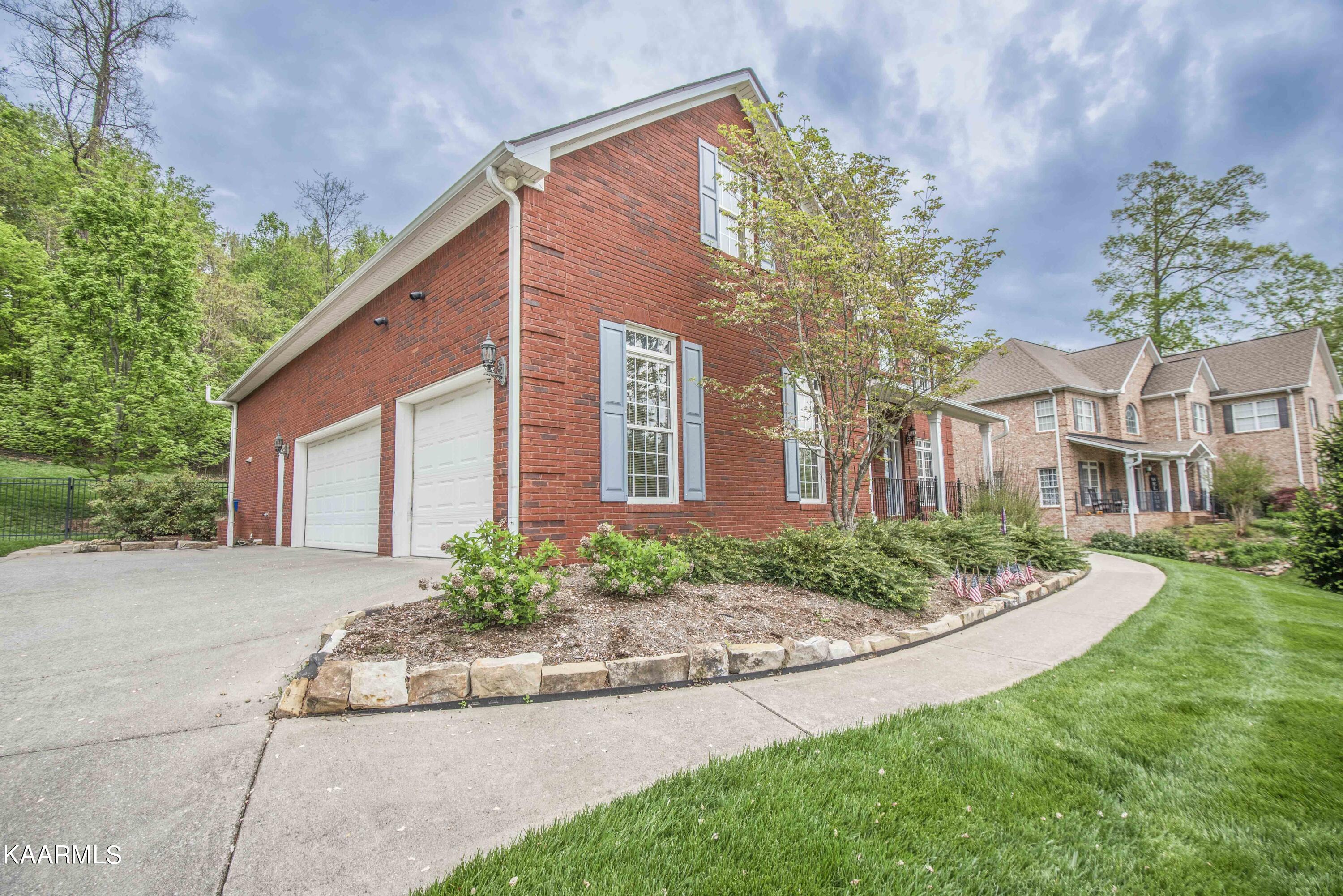 12406 Comblain Road Knoxville, TN 37934 - Photo 2 of 38 exterior_1