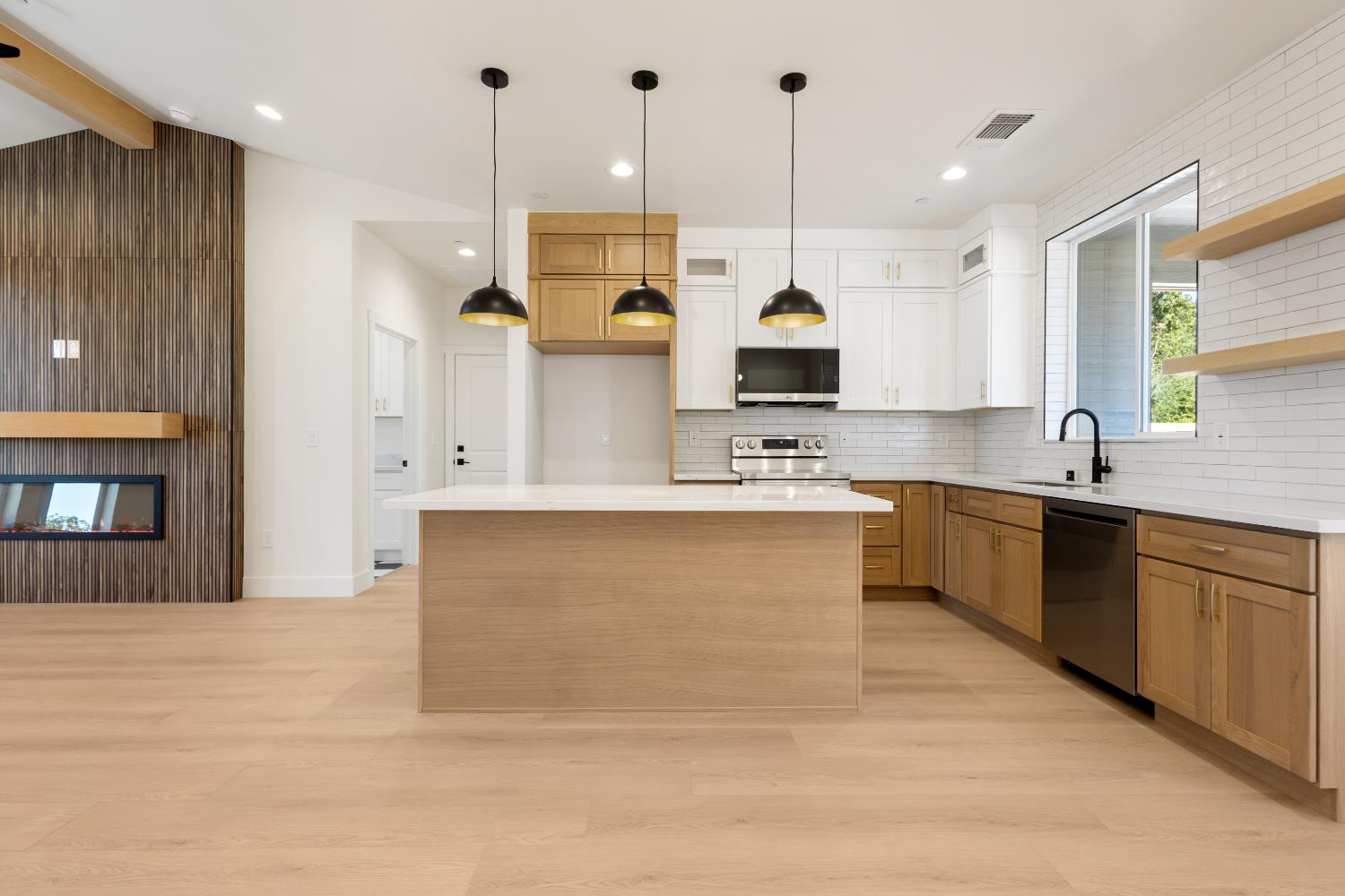 5554 Foland Road Paradise, CA 95969 - Photo 11 of 36 Gallery Image 11