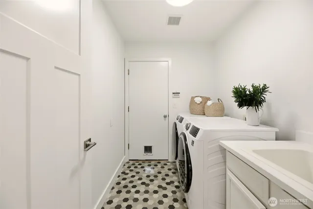 $949,000 | 649 Washington Place Southwest, Mukilteo, WA 98275