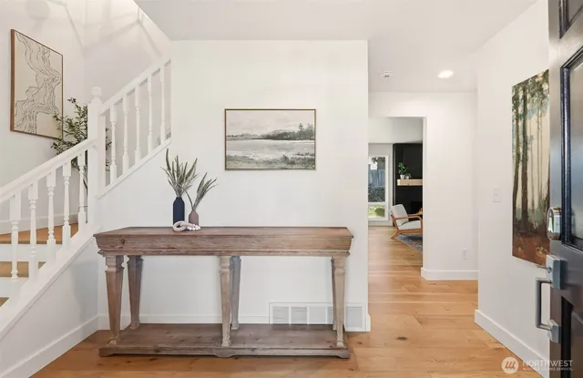 $949,000 | 649 Washington Place Southwest, Mukilteo, WA 98275