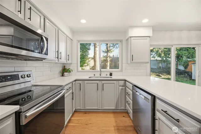 $949,000 | 649 Washington Place Southwest, Mukilteo, WA 98275