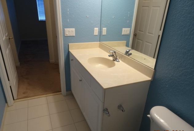 1940 Freeport Drive, Unit 5015 Riviera Beach, FL 33404 - Photo 10 of 10 Bathroom 1