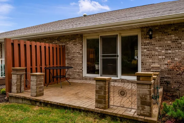 $250,000 | 1290 South Trainer Road, Rockford, IL 61108