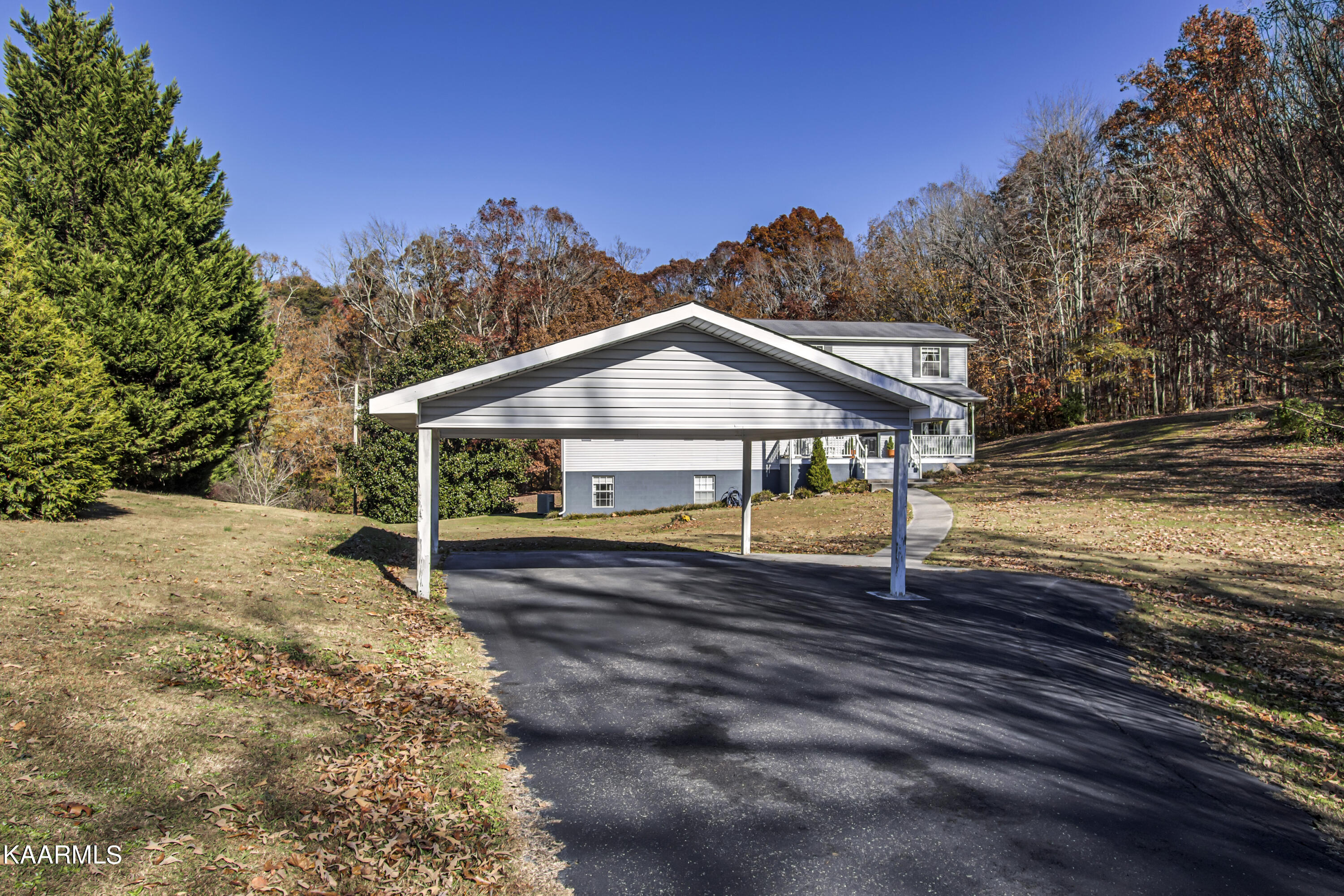627 Brickell Ridge Road Decatur, TN 37322 - Photo 4 of 50 04_BrickellRidgeRoad_627_Carport