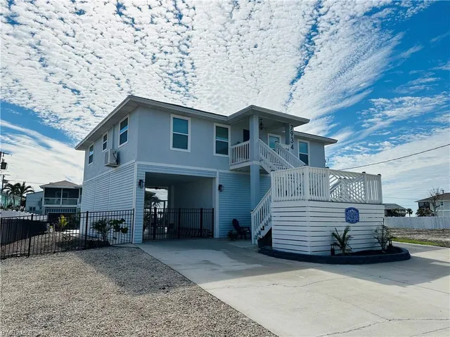 $8,000 | 7934 Buccaneer Drive, Fort Myers Beach, FL 33931