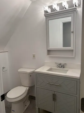 $1,900 | 20 Chapel Street, Unit 5, Portsmouth, NH 03801