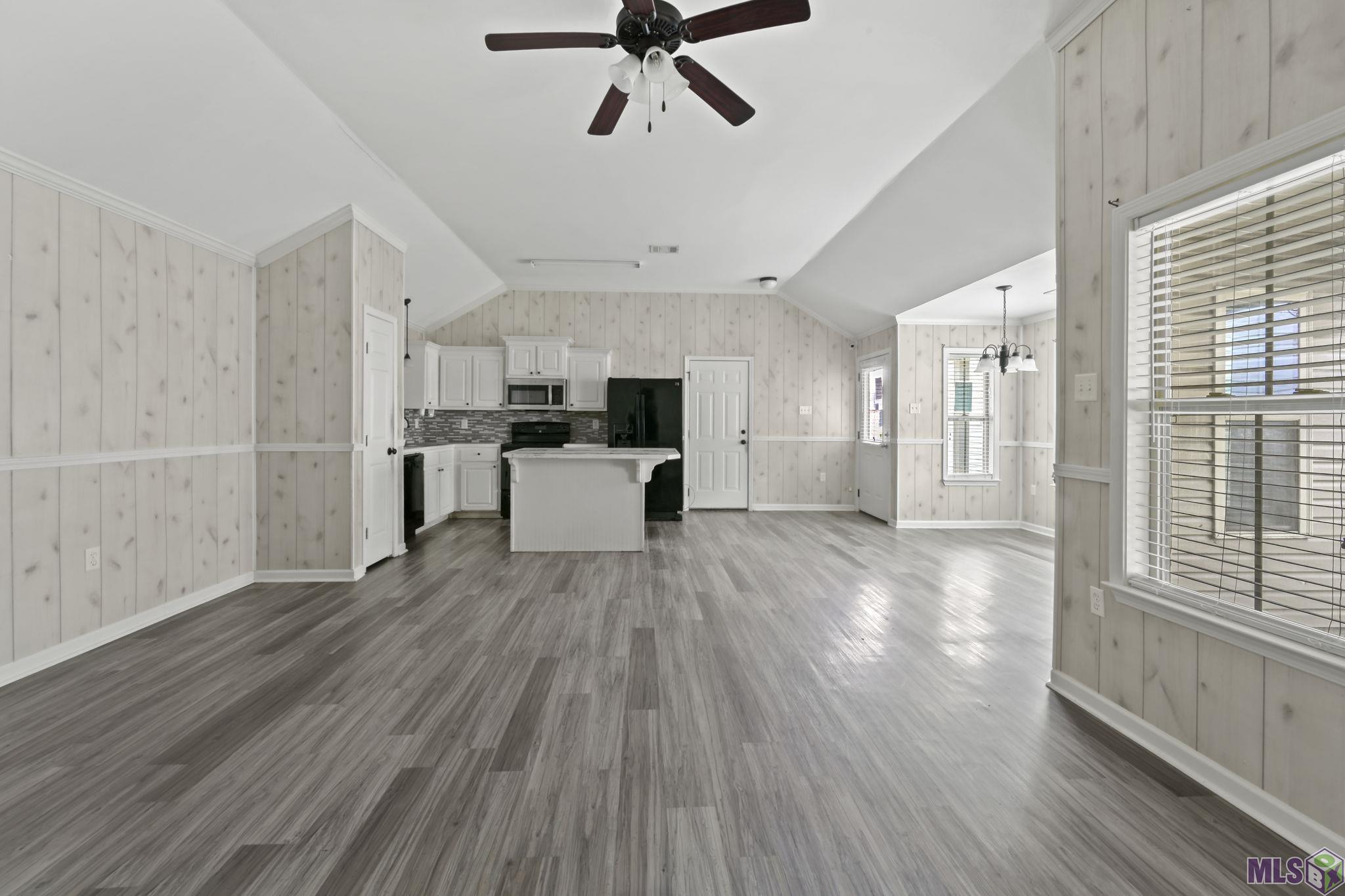 830 Sedona Pines Drive Baton Rouge, LA 70816 - Photo 2 of 15