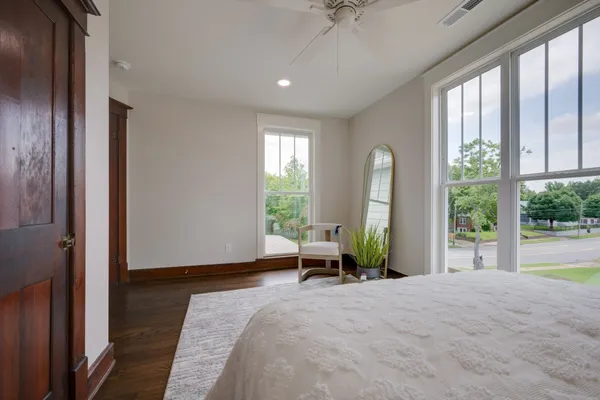 $679,900 | 414 West College Street, Dickson, TN 37055