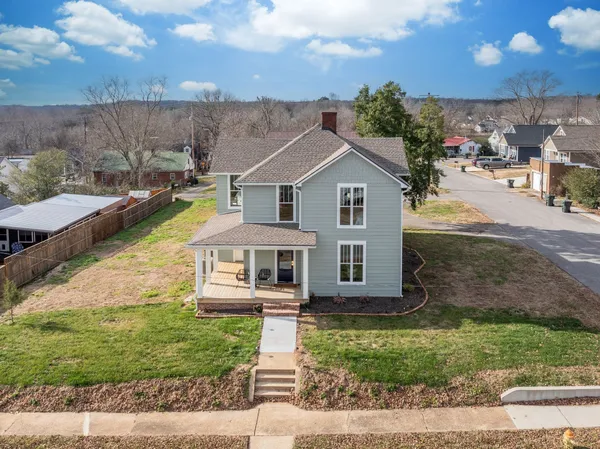 $679,900 | 414 West College Street, Dickson, TN 37055
