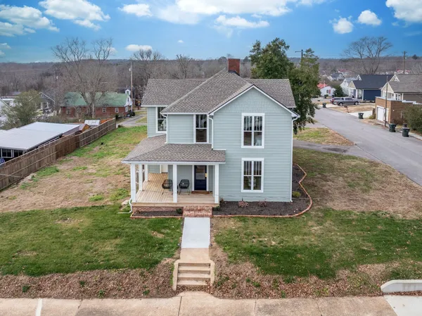 $679,900 | 414 West College Street, Dickson, TN 37055