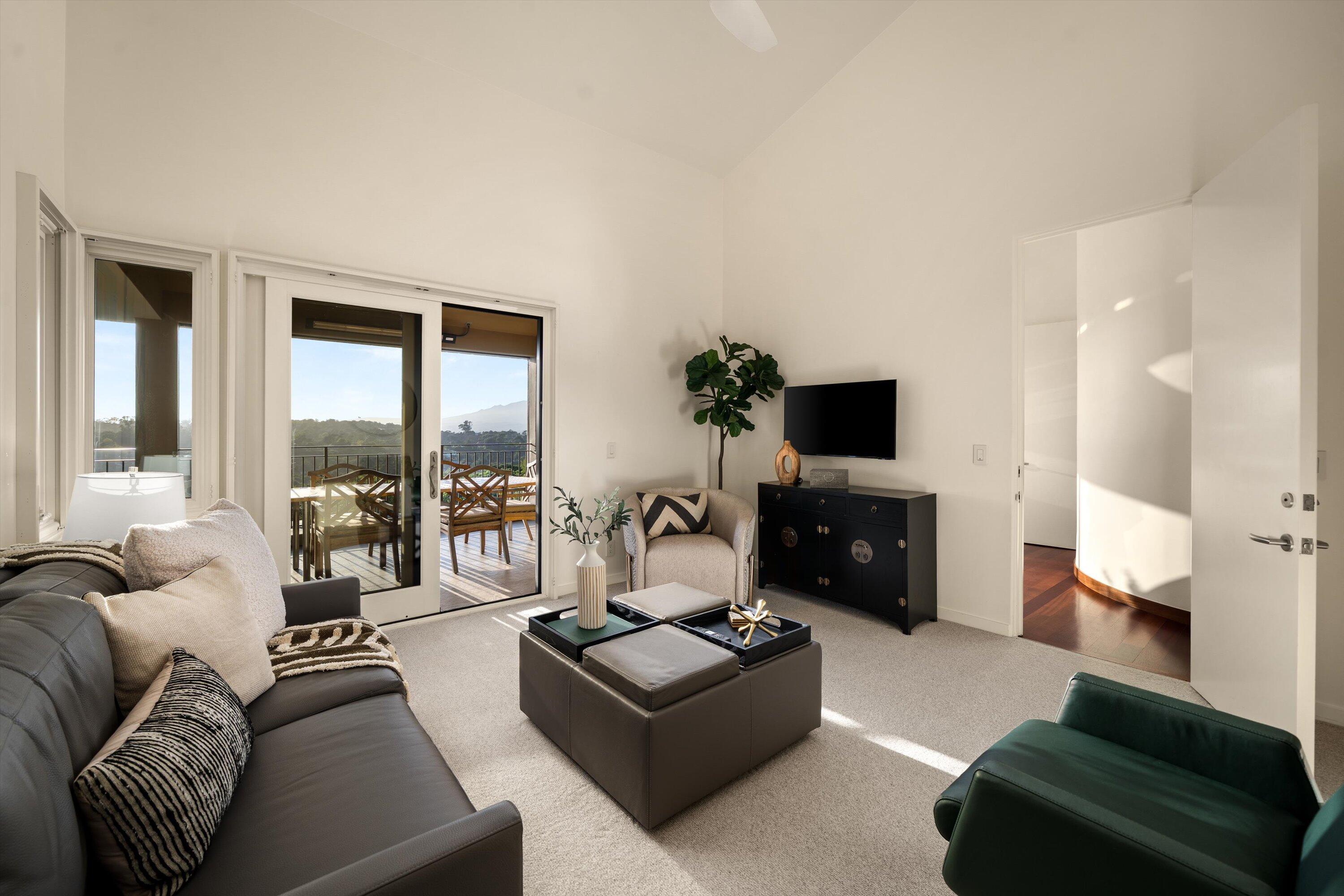 930 Monte Drive Santa Barbara, CA 93110 - Photo 19 of 49 a living room with furniture and a flat screen tv