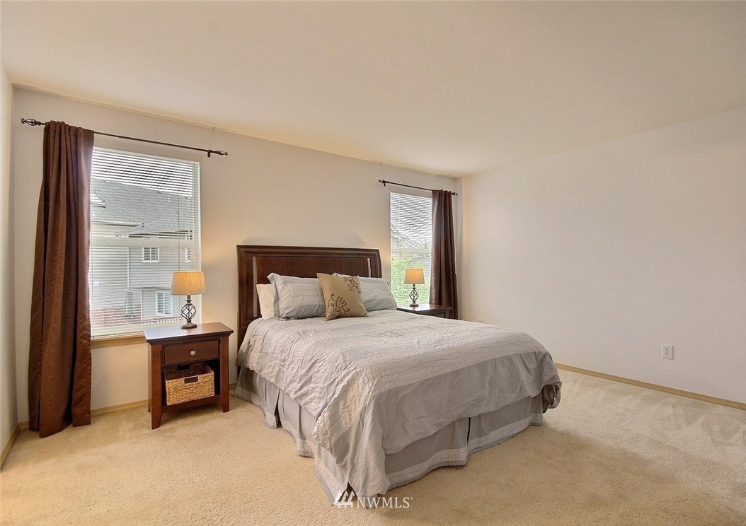 4314 Northeast 2nd Lane Renton, WA 98059 - Photo 5 of 12