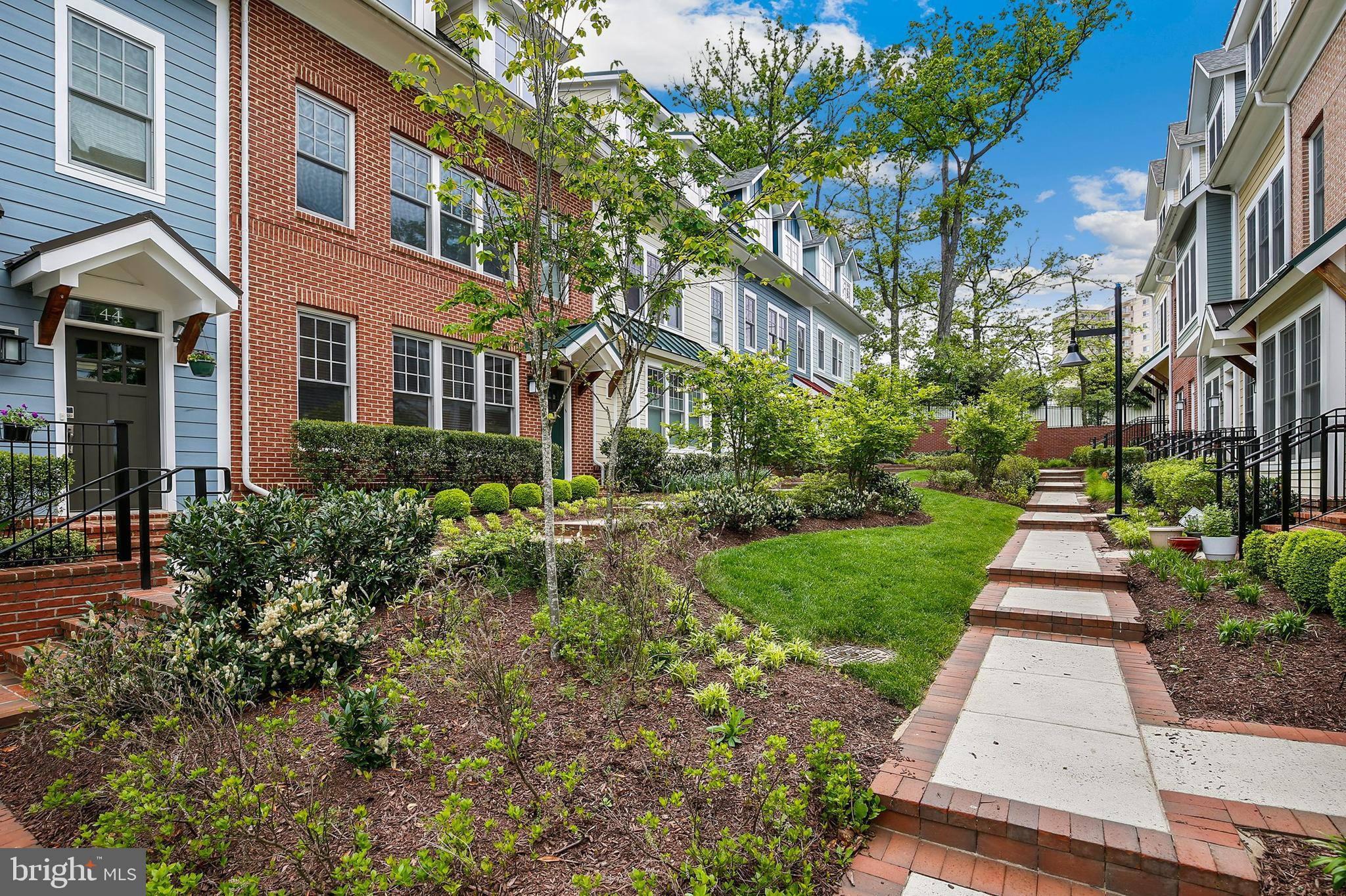 38 Ellsworth Heights Street Silver Spring, MD 20910 - Photo 7 of 83 Gallery Image 7