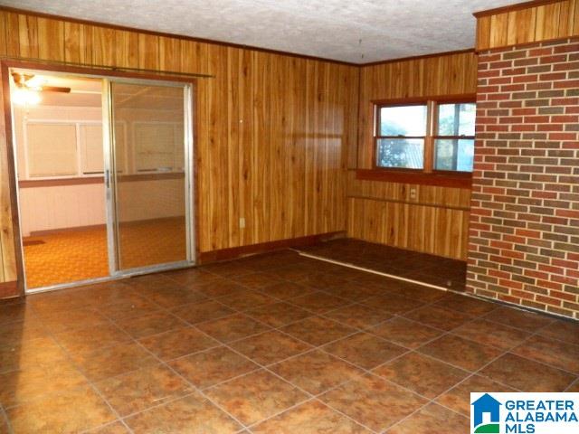1224 Arklow Road Weaver, AL 36277 - Photo 11 of 44