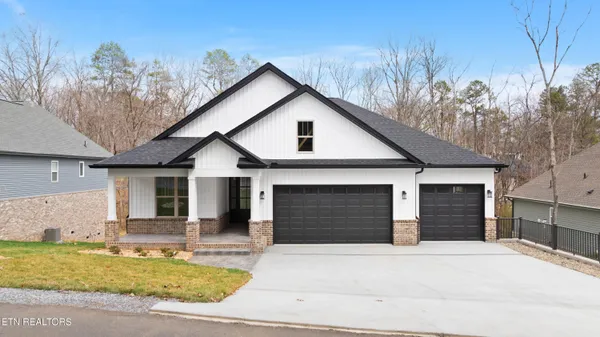 $665,000 | 115 Ootsima Way, Loudon, TN 37774