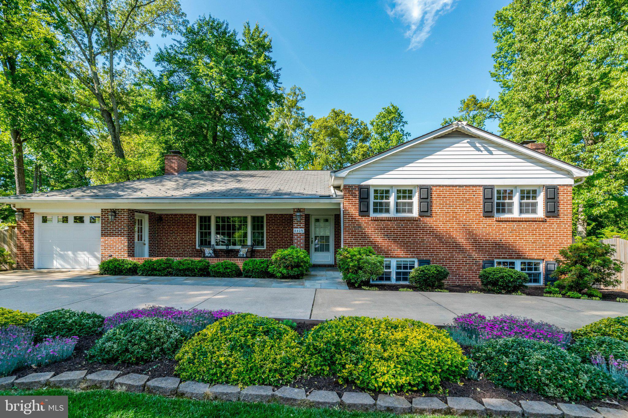 4409 Ferry Landing Road Alexandria, VA 22309 - Photo 6 of 68 To die for flower garden