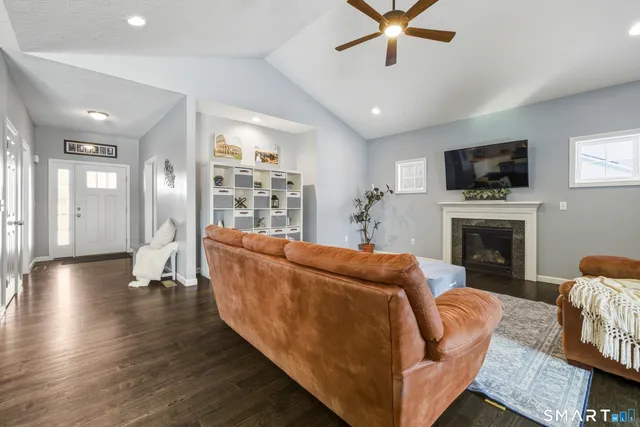 $614,900 | 4 Jessie Lane, East Windsor, CT 06016