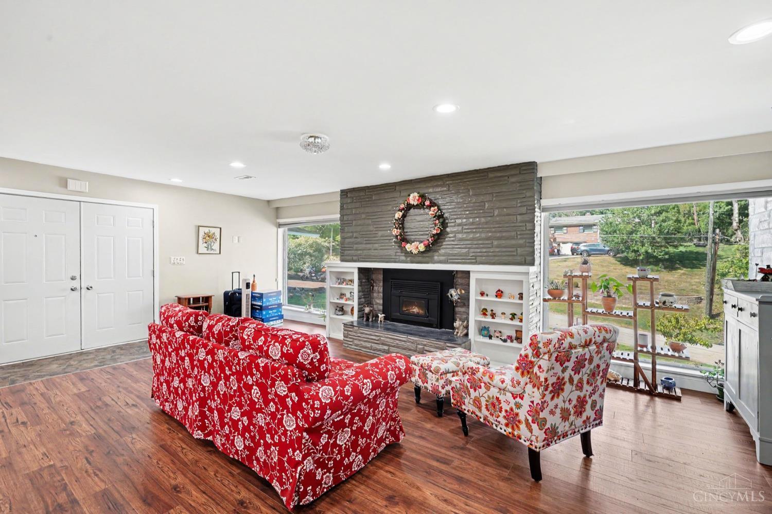700 Eversole Road Cincinnati, OH 45230 - Photo 5 of 26 Gallery Image 5