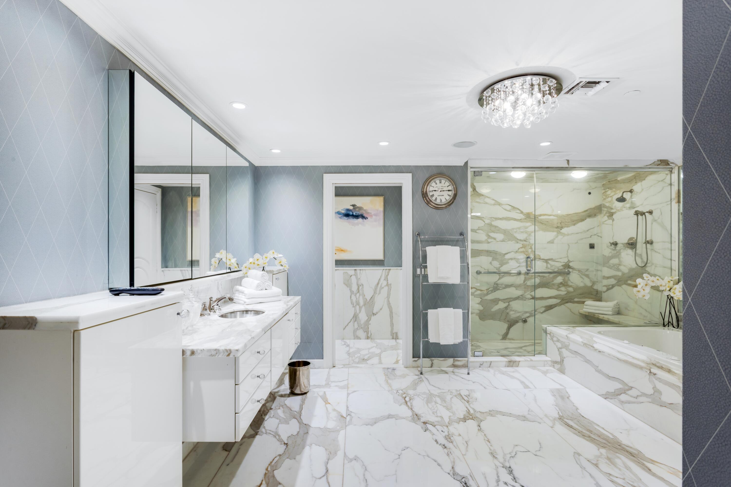 400 South Ocean Boulevard, Unit R26 Boca Raton, FL 33432 - Photo 40 of 65 PRIMARY BATH