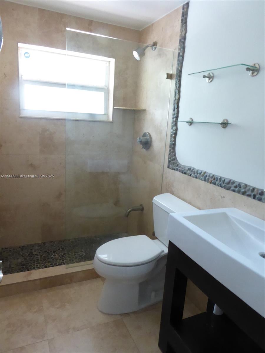 101 Collins Avenue, Unit 2 Miami Beach, FL 33139 - Photo 15 of 23