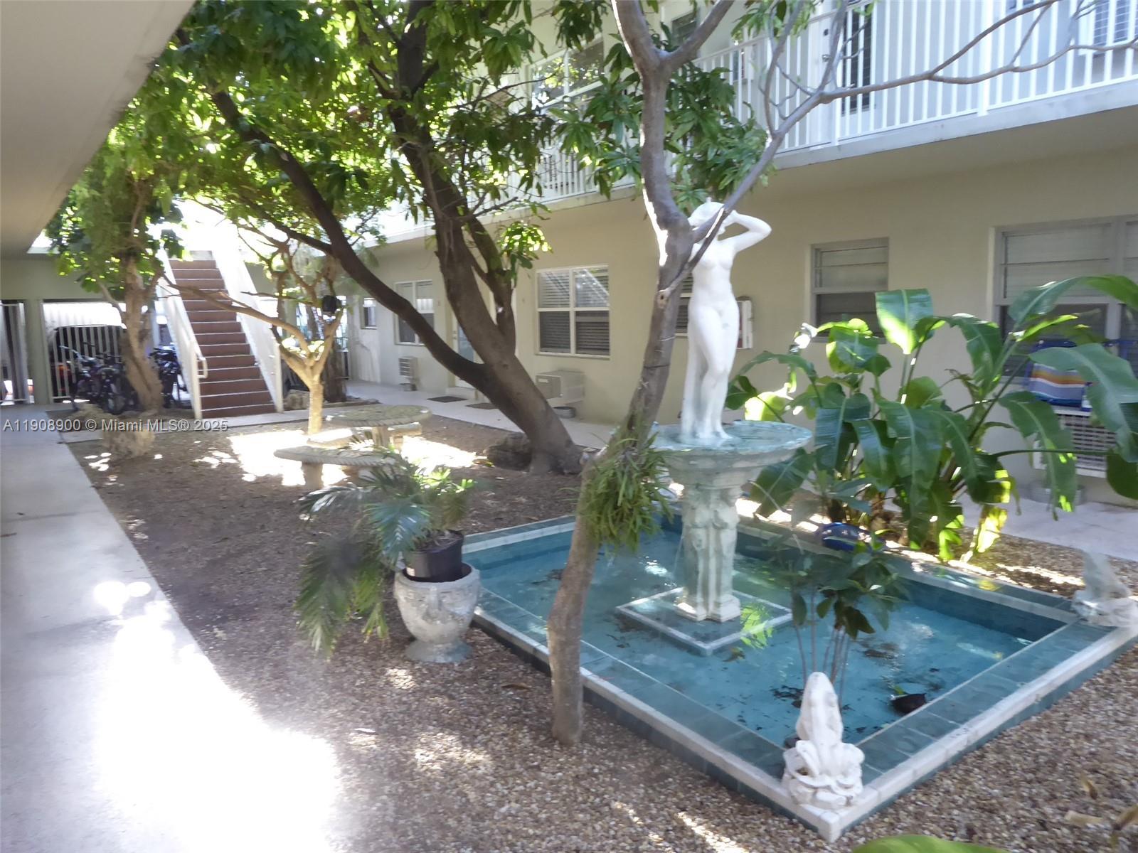 101 Collins Avenue, Unit 2 Miami Beach, FL 33139 - Photo 18 of 23