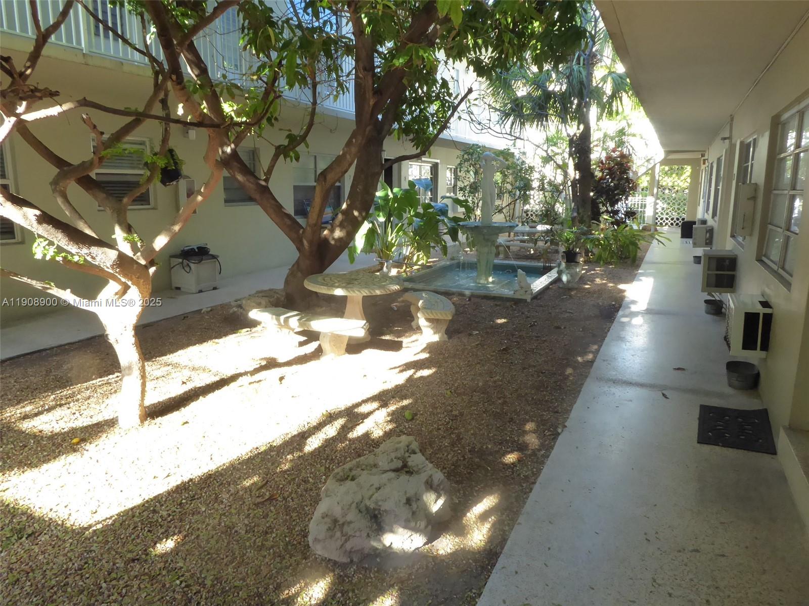 101 Collins Avenue, Unit 2 Miami Beach, FL 33139 - Photo 19 of 23