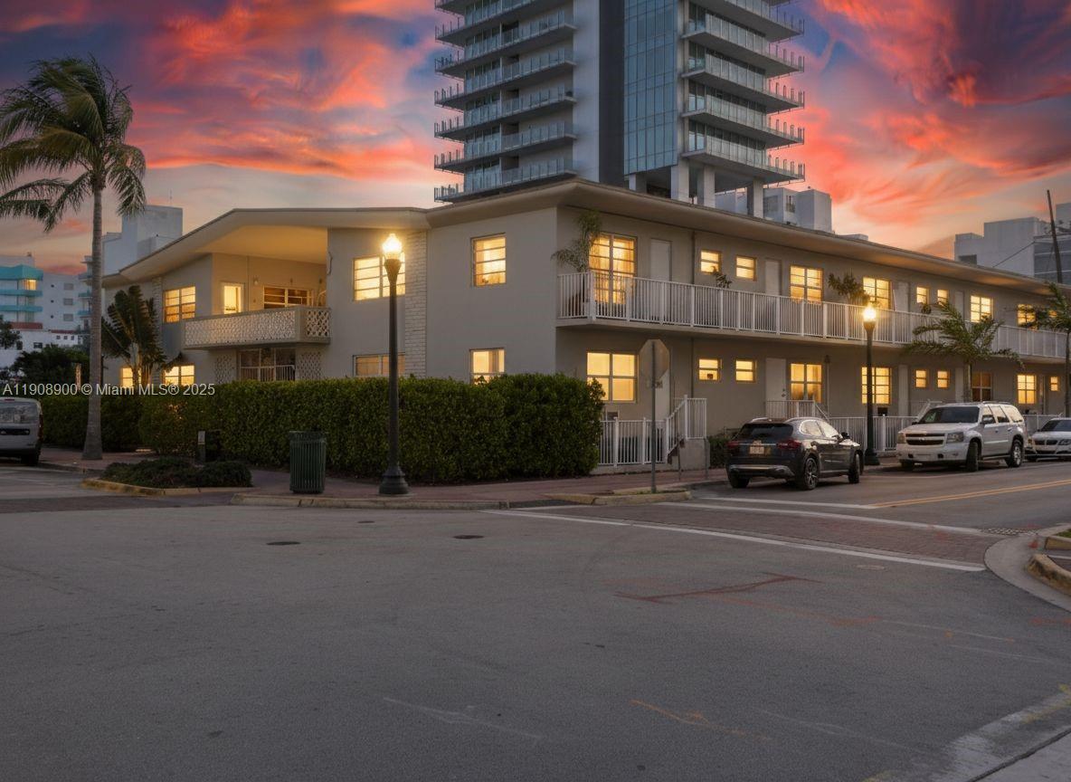 101 Collins Avenue, Unit 2 Miami Beach, FL 33139 - Photo 2 of 23