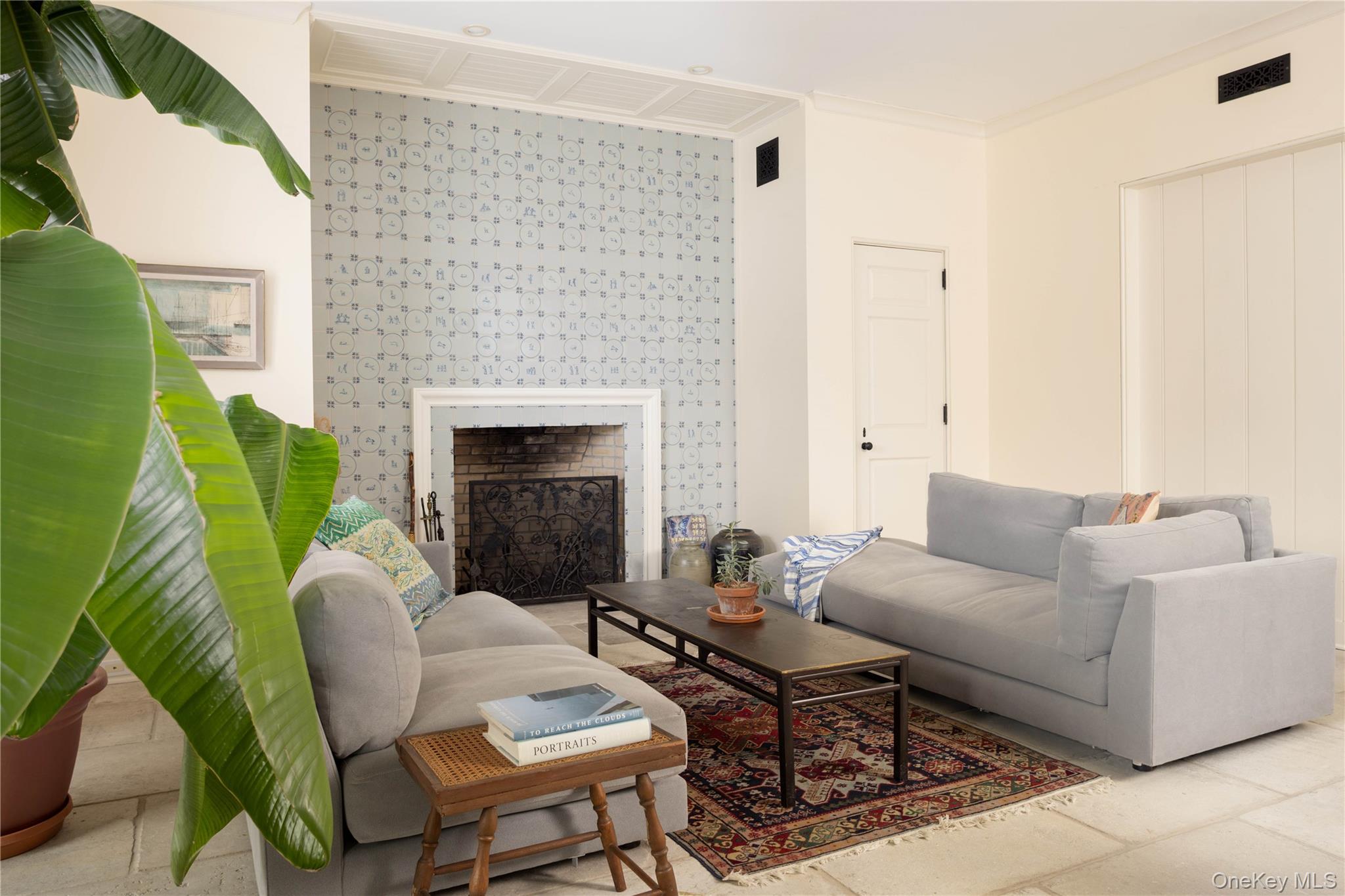 2840 Stars Road East Marion, NY 11939 - Photo 12 of 29