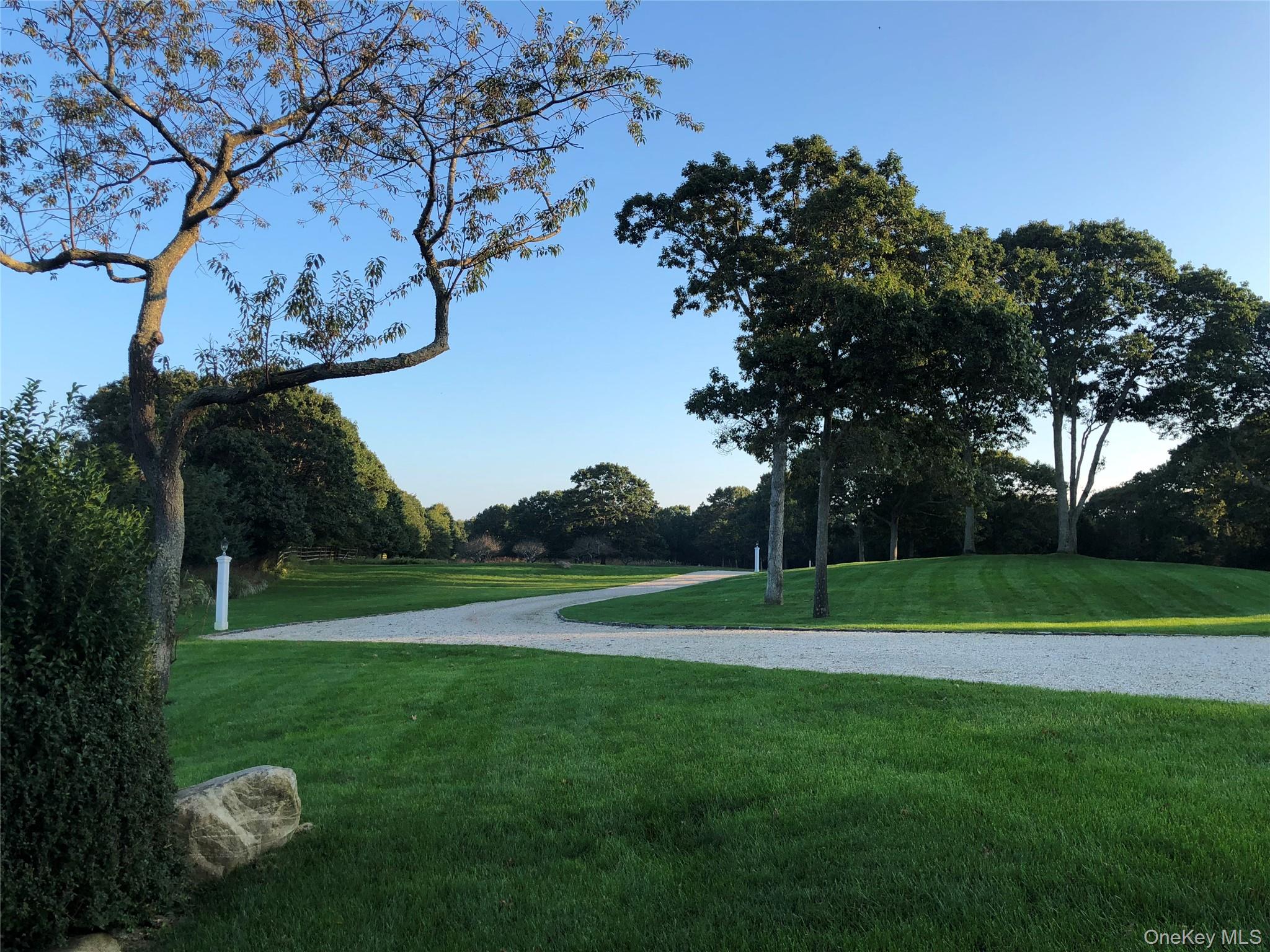 2840 Stars Road East Marion, NY 11939 - Photo 4 of 29