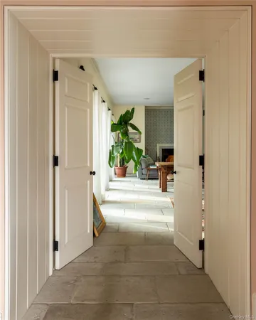 $75,000 | 2840 Stars Road, East Marion, NY 11939