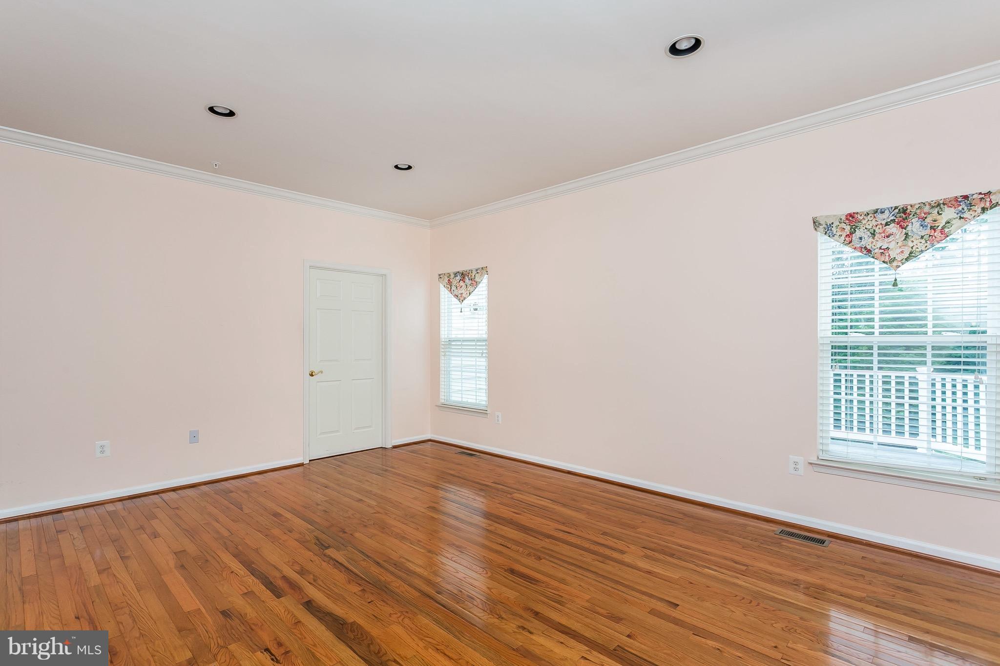8503 Meadowsweet Road Baltimore, MD 21208 - Photo 10 of 27 MAIN LEVEL MASTER BEDROOM
