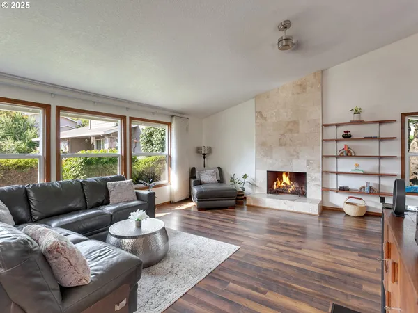 $598,500 | 29385 Southwest Teton Way, Wilsonville, OR 97070