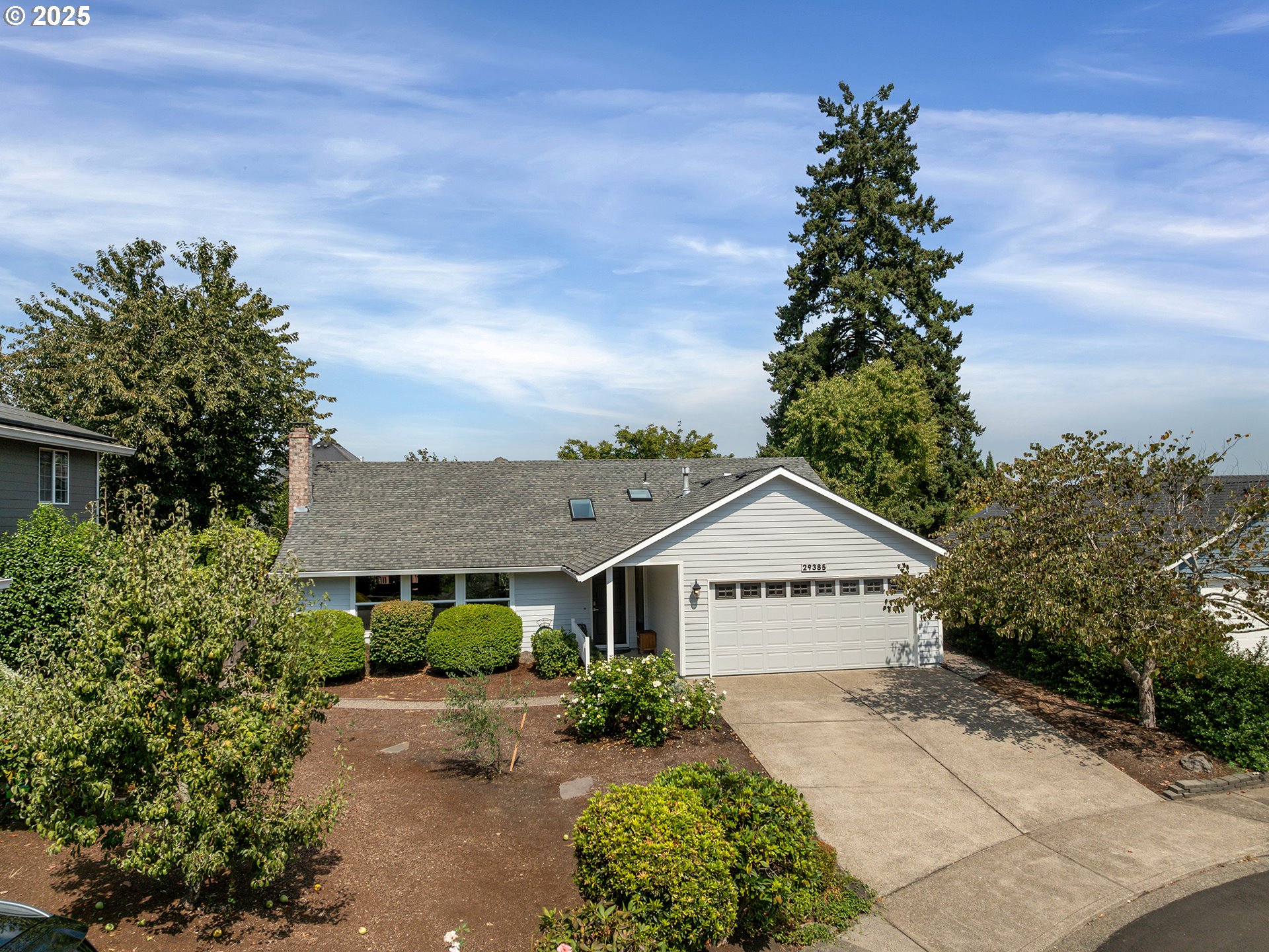 29385 Southwest Teton Way Wilsonville, OR 97070 - Photo 2 of 48 Exterior