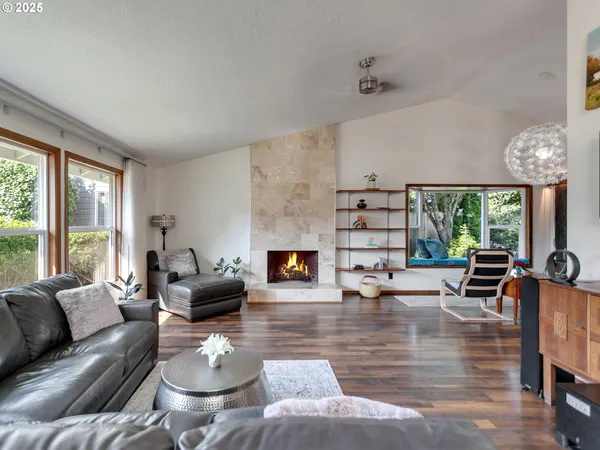 $598,500 | 29385 Southwest Teton Way, Wilsonville, OR 97070