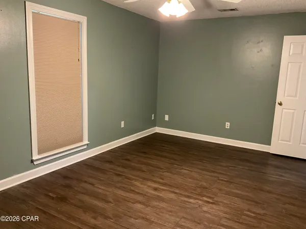 $450,000 | 22 10 Lake Drive, DeFuniak Springs, FL 32433