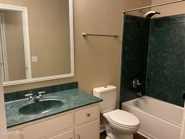 $450,000 | 22 10 Lake Drive, DeFuniak Springs, FL 32433