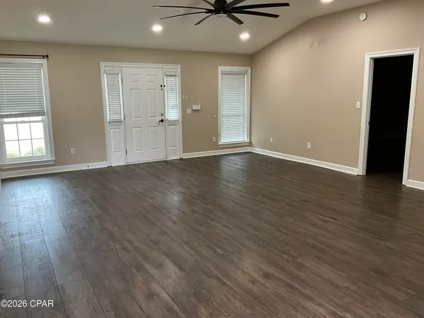 $450,000 | 22 10 Lake Drive, DeFuniak Springs, FL 32433