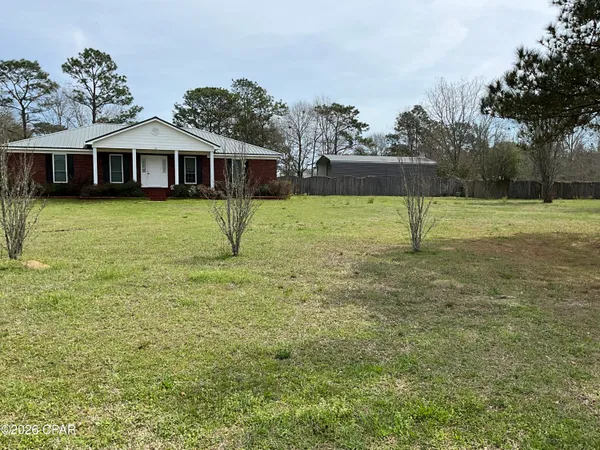 $450,000 | 22 10 Lake Drive, DeFuniak Springs, FL 32433