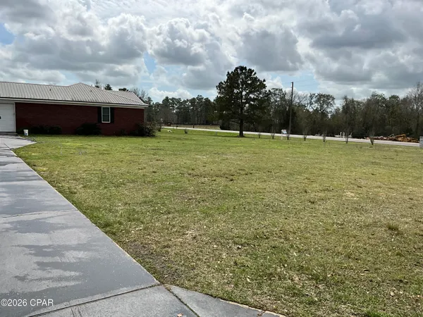 $450,000 | 22 10 Lake Drive, DeFuniak Springs, FL 32433