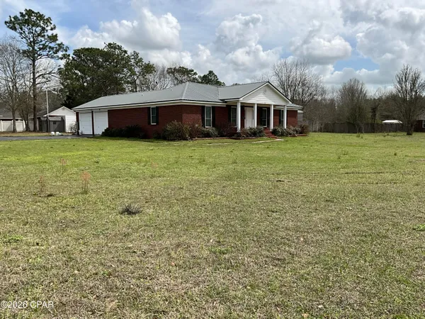 $450,000 | 22 10 Lake Drive, DeFuniak Springs, FL 32433