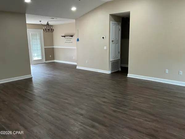 $450,000 | 22 10 Lake Drive, DeFuniak Springs, FL 32433