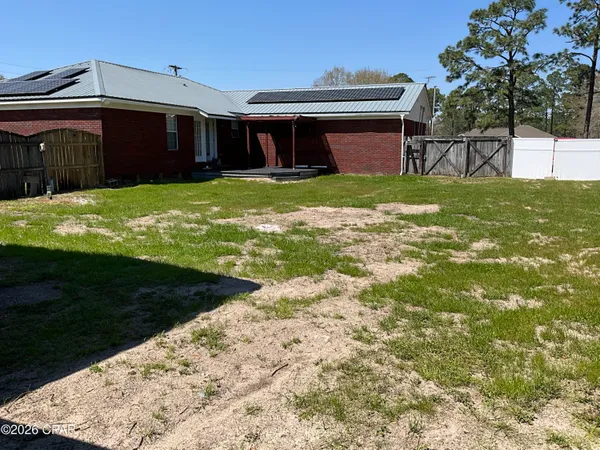 $450,000 | 22 10 Lake Drive, DeFuniak Springs, FL 32433
