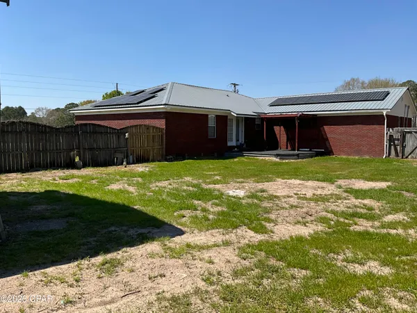 $450,000 | 22 10 Lake Drive, DeFuniak Springs, FL 32433