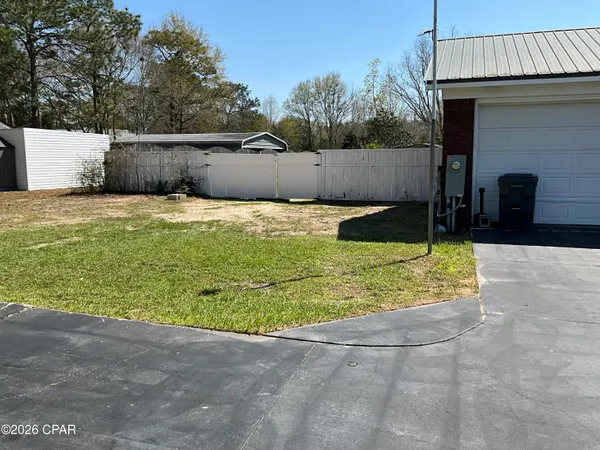 $450,000 | 22 10 Lake Drive, DeFuniak Springs, FL 32433